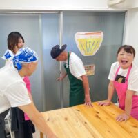The Next One 企画のみなさんがお越しになりました 手打ちうどん作り体験教室 2025年7月 3-scaled.jpg – イリコスキー製麺所