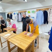 海外ゲスト６名さまと、手作りうどんを囲んで 手打ちうどん作り体験教室 2025年11月 1-1.jpg – イリコスキー製麺所